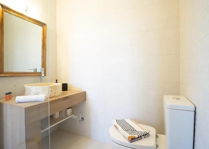 Terrestre Villa Lakíthra