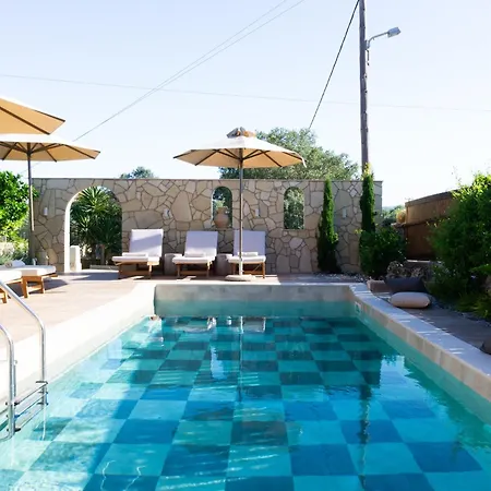Terrestre Villa