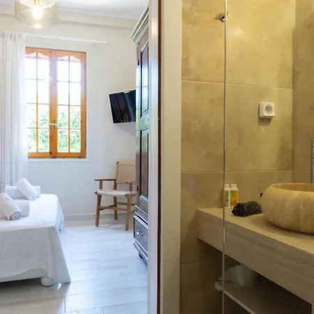 Terrestre Villa Lakíthra