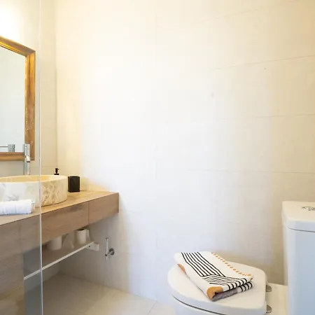 Terrestre Villa Lakíthra